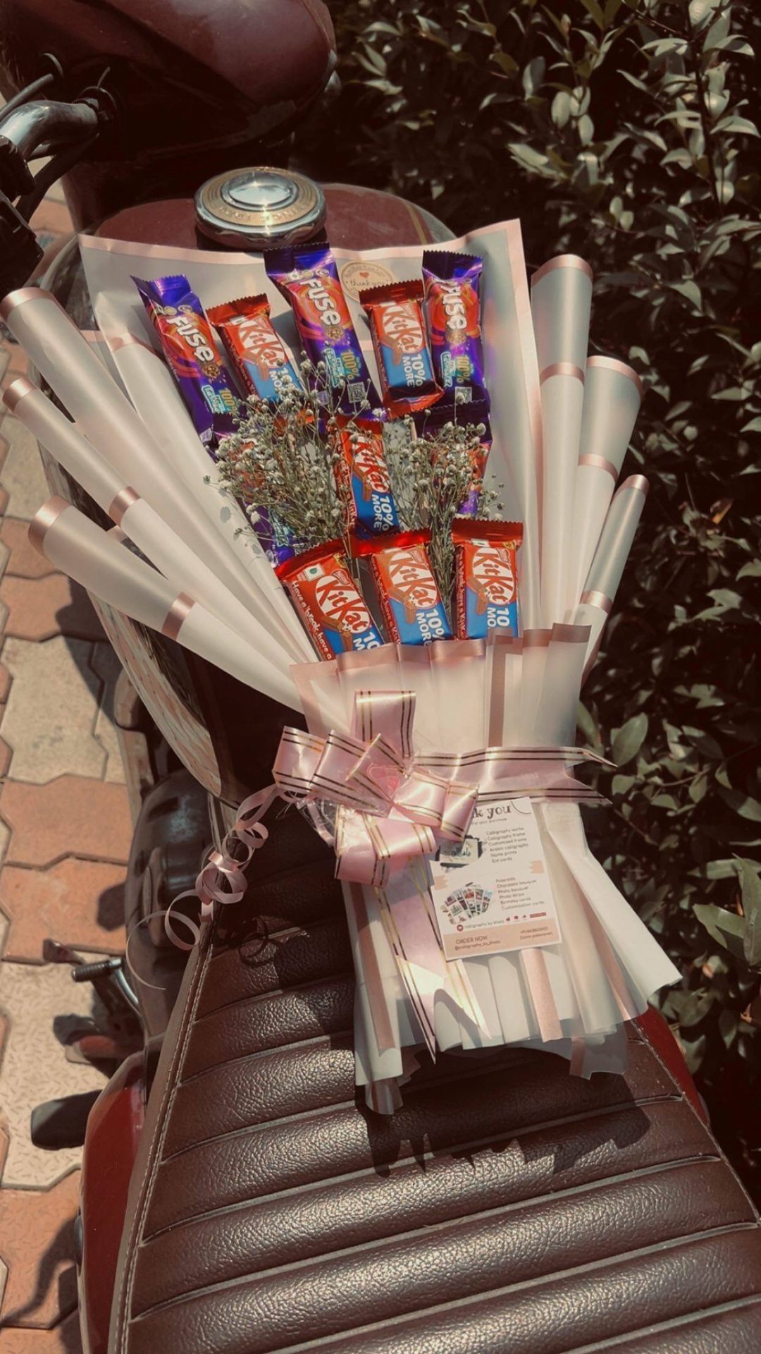 KitKat & Photo Bouquet — view 2